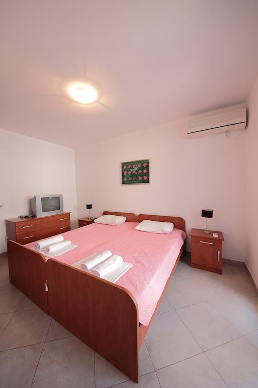 Guest House Zenovic Petrovac Habitación foto