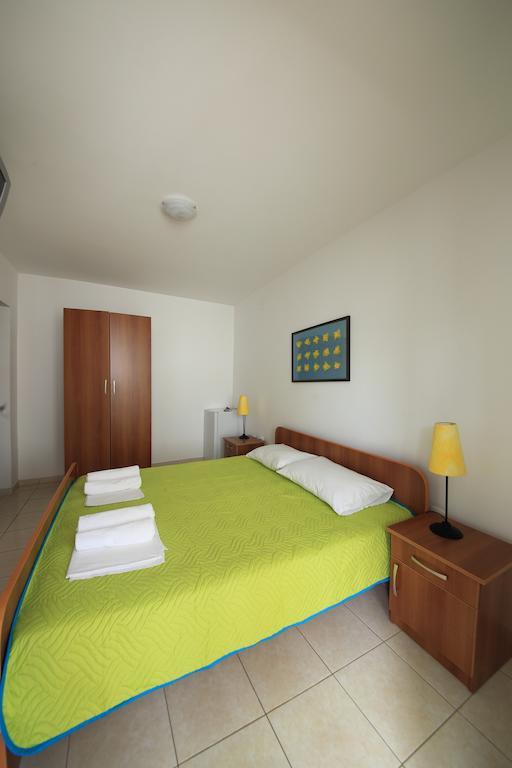 Guest House Zenovic Petrovac Exterior foto
