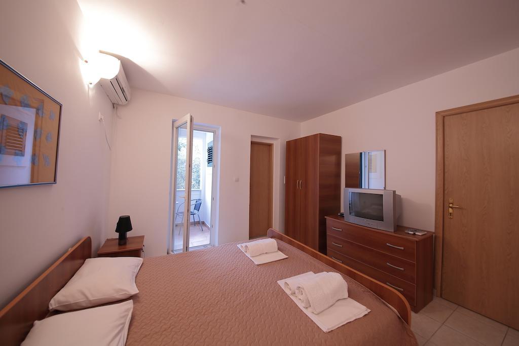 Guest House Zenovic Petrovac Habitación foto